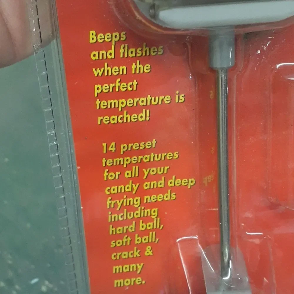‎Redi check digital oil and candy thermometer.